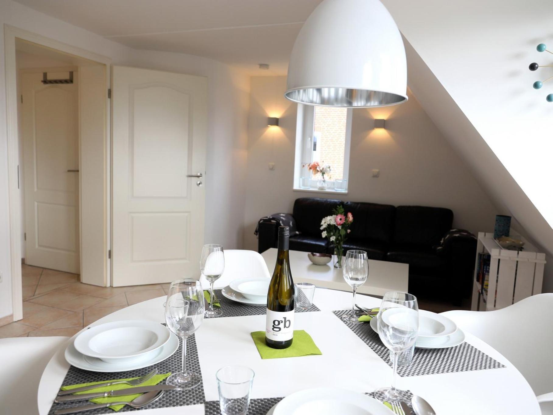 Geschmackvoll Eingerichtete Ferienwohnung Fuer 2 Personen, Verspricht Entspannung Pur. 베스터란트 외부 사진