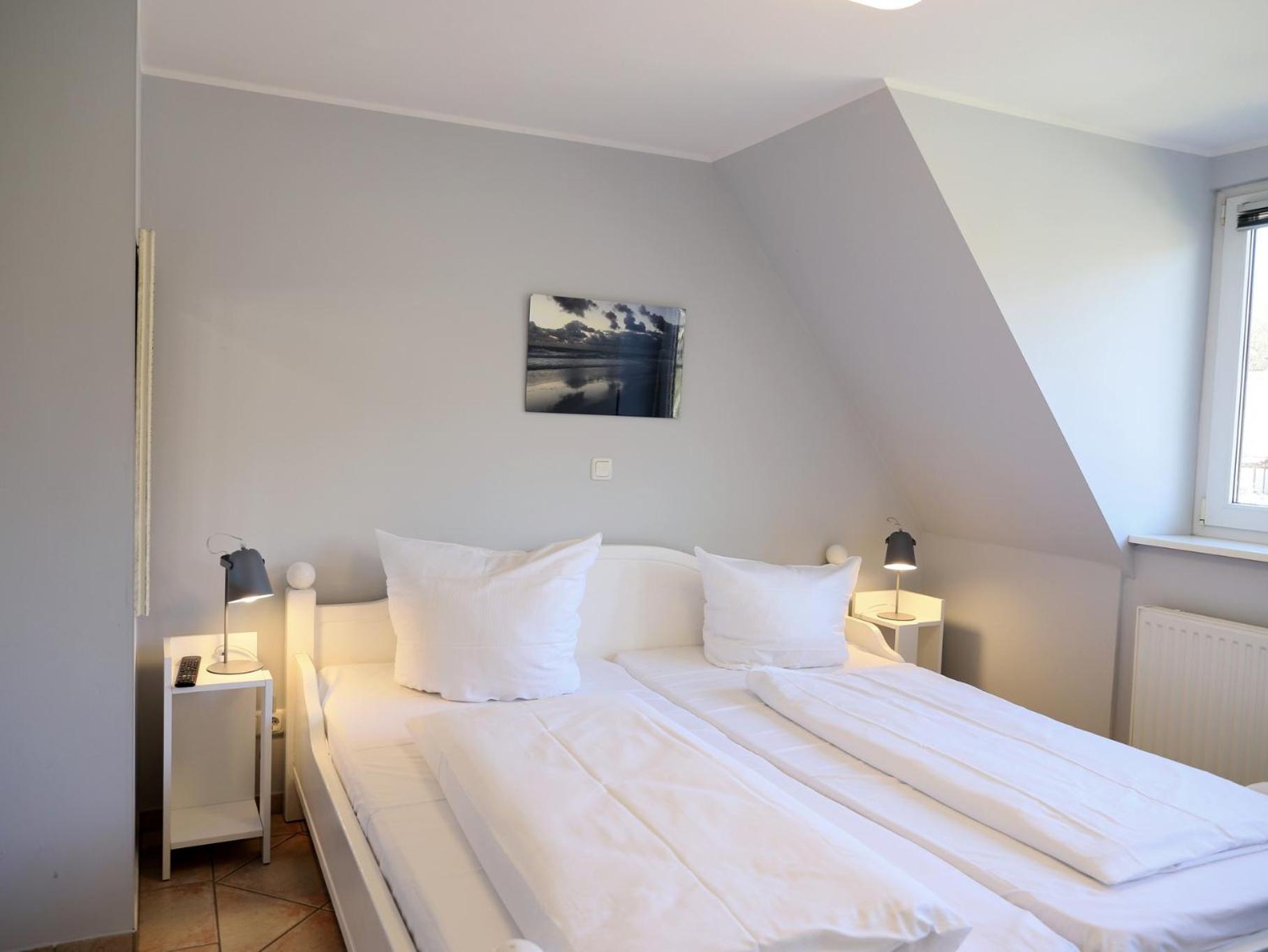 Geschmackvoll Eingerichtete Ferienwohnung Fuer 2 Personen, Verspricht Entspannung Pur. 베스터란트 외부 사진