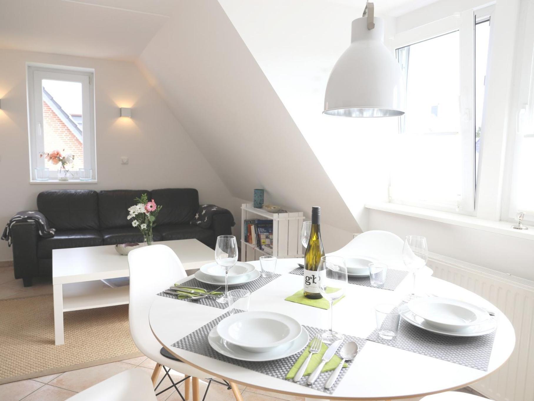 Geschmackvoll Eingerichtete Ferienwohnung Fuer 2 Personen, Verspricht Entspannung Pur. 베스터란트 외부 사진